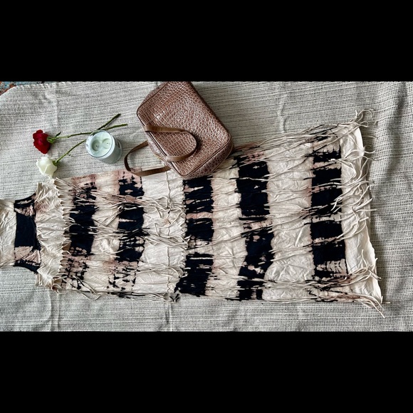 Summer dress - Picture 2 of 2